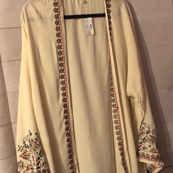 Maurices Tops - Maurice’s kimono size L/Xl